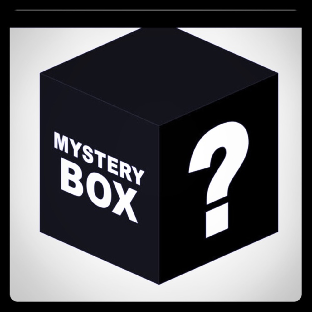 Men’s mystery box , 5 items